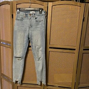 LOFT Gray Ankle Cropped Jeans‎